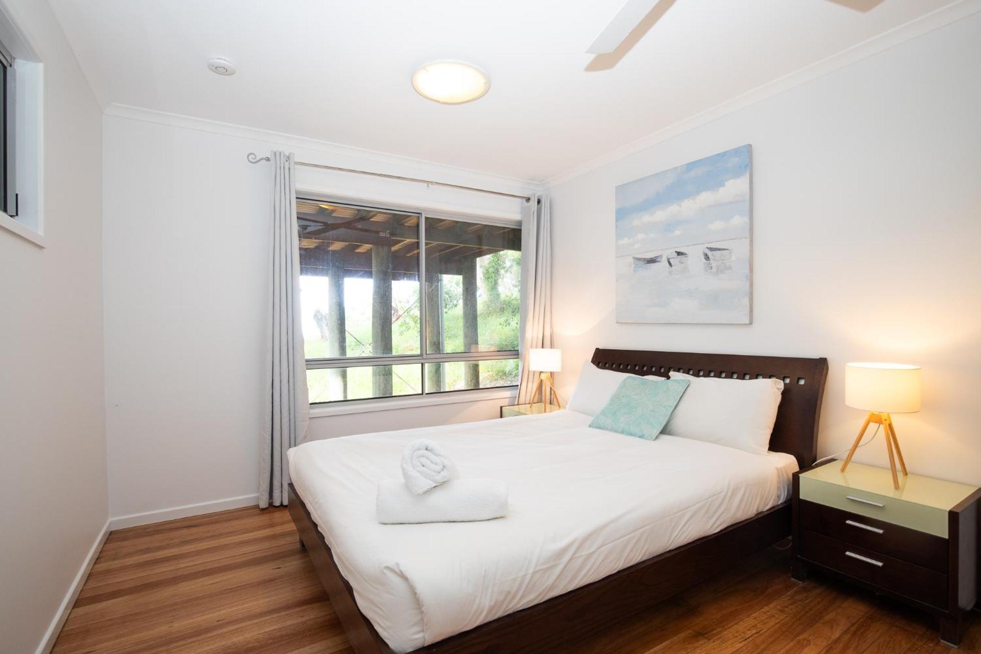 Surf Gums, Sleeps 9, Pet Friendly, Fully Renovated Villa Point Lookout Exterior photo